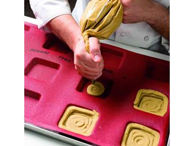 Bagemåtte perforeret 4 x 106x106x30mm